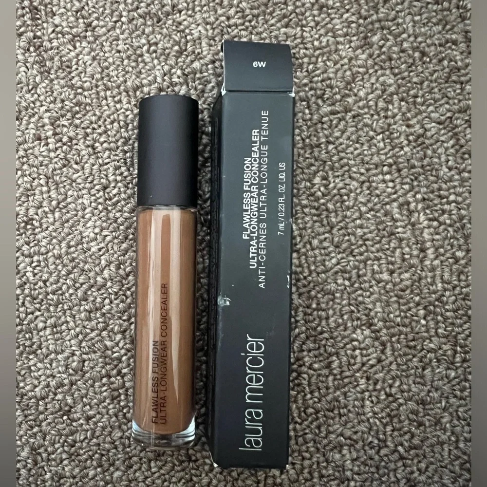 Laura Mercier ultra-longwear concealer 6W BRAND NEW WITH THE BOX